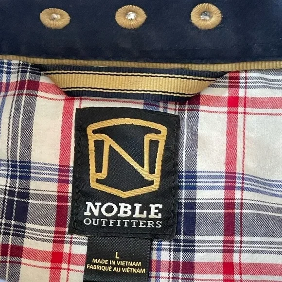 Noble Outfitters Long Sleeve Button Up Shirt Large - Picture 13 of 14